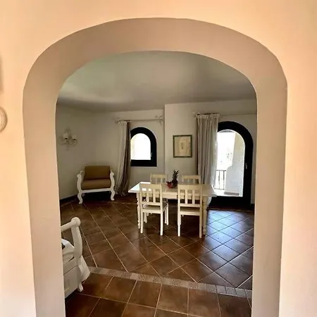 Oleandri Vista Mare 203 ليسيا دي فاكا